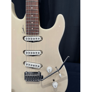 Godin Progression Trans Cream