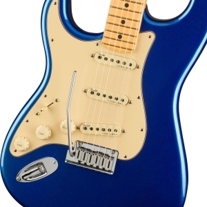 Fender American Ultra Stratocaster gaucher - Cobra Blue avec touche en érable