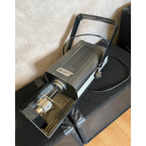 Sound reinforcement equipment