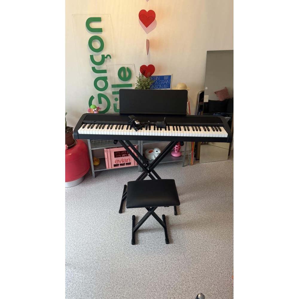 Korg b2 + silla y taburete