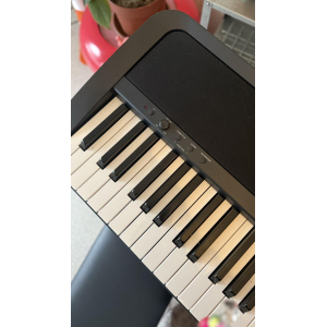Korg b2 + silla y taburete