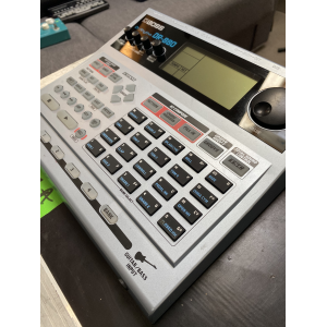 The Boss Dr Rhythm DR880 is a powerful drum machine that offers an extensive range of sounds and features. With its comprehensiv