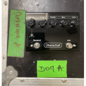 Bogner Überschall is a high-gain, all-tube guitar amplifier head that delivers a powerful and aggressive tone. Designed by 
