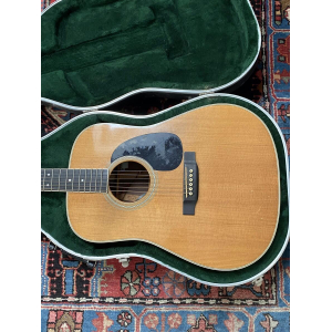 Martin D35 1982 avec étui