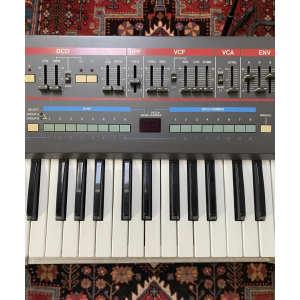 Roland Juno 106
