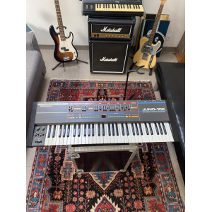 Roland Juno 106