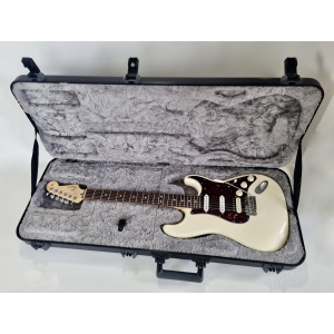 Fender Stratocaster HSS American Professional Shawbucker 2016 Olympic White