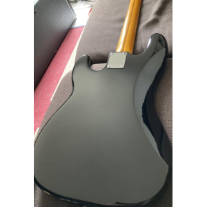 Fender Bajo Precision Classic Series 50's Lacquer Black