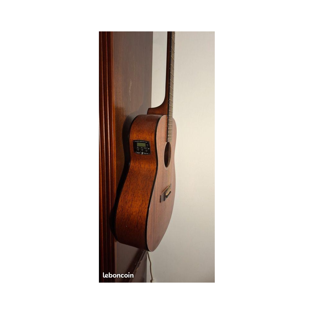 Breedlove – Guitare électro-acoustique folk avec pan coupé