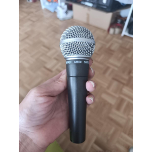Shure SM58 is a dynamic vocal microphone renowned for its exceptional sound quality and durability. It is widely used by profess