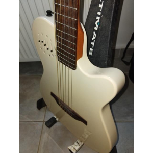 Godin Multiac Mundial - Ozark Cream Finish