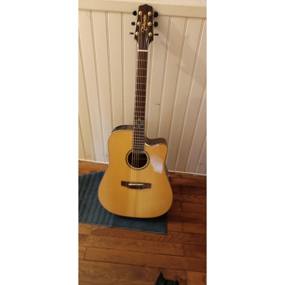 Takamine EG363SC