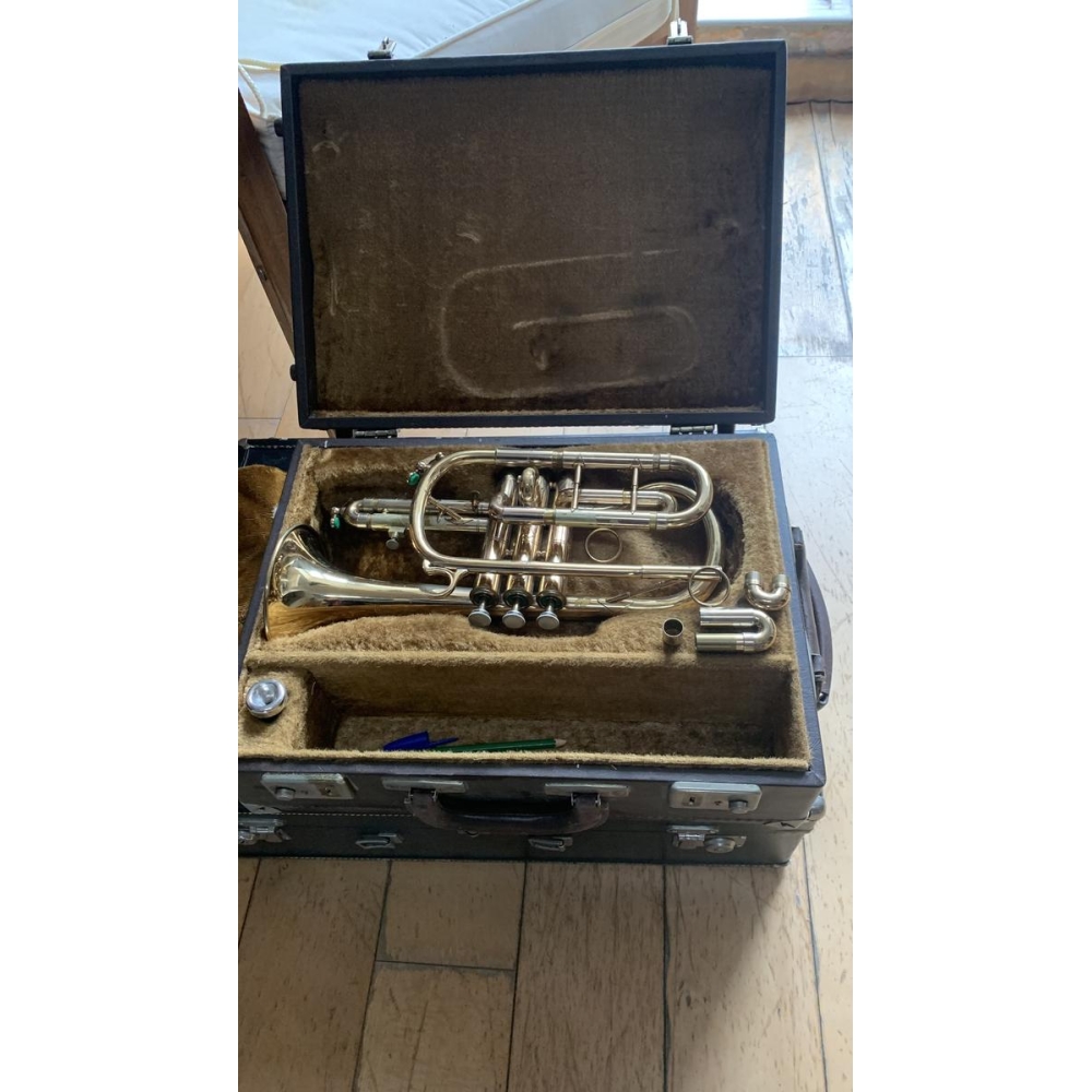 Selmer - Corneta en Sib convertible a Do semi-profesional con estuche y boquilla Bach