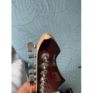 Aria Pro II – Guitare électrique HSS rouge métallisé