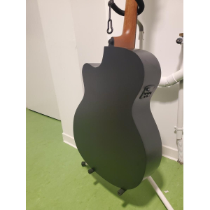 La Lâg Tramontane T118 ACE BLK es una guitarra electroacústica de gran calidad. Con una estética elegante y un sonido