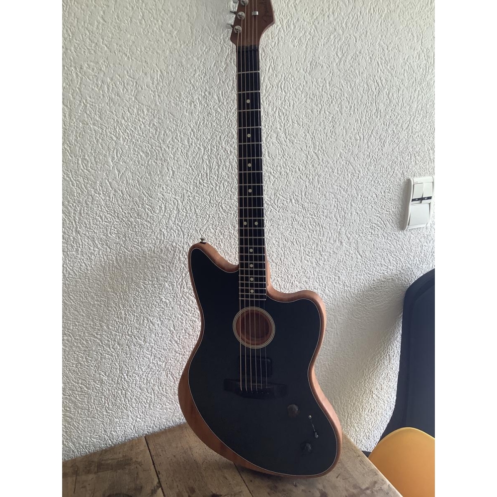 Fender American Acoustasonic Jazzmaster Tungsteno con funda deluxe