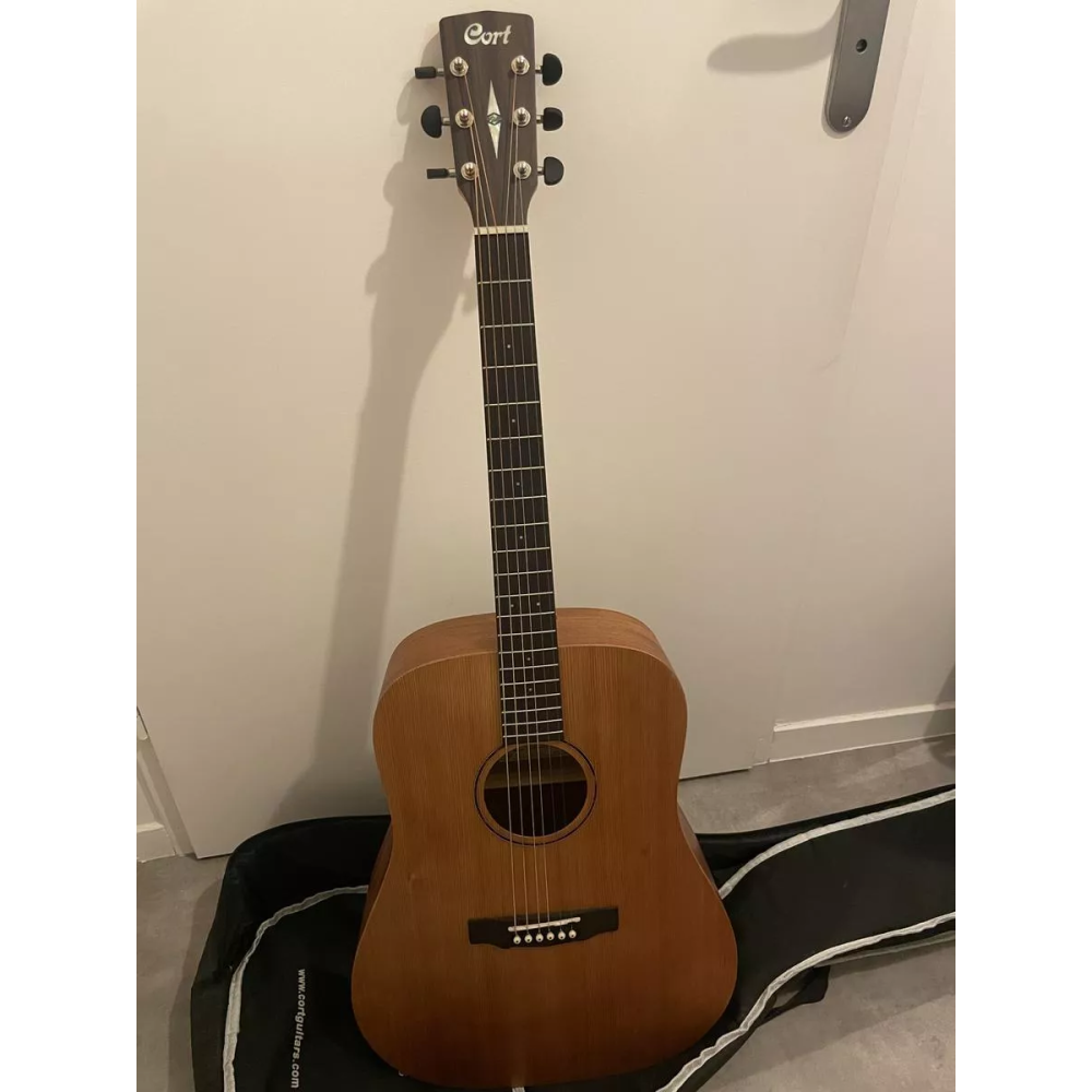 Cort – Guitare folk acoustique dreadnought