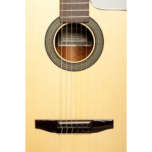 Gitarre Esteve Crossover Fichtendecke