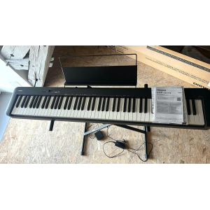 El Casio CDP-S110 es un piano digital portátil que combina calidad de sonido excepcional con características avanzadas, 