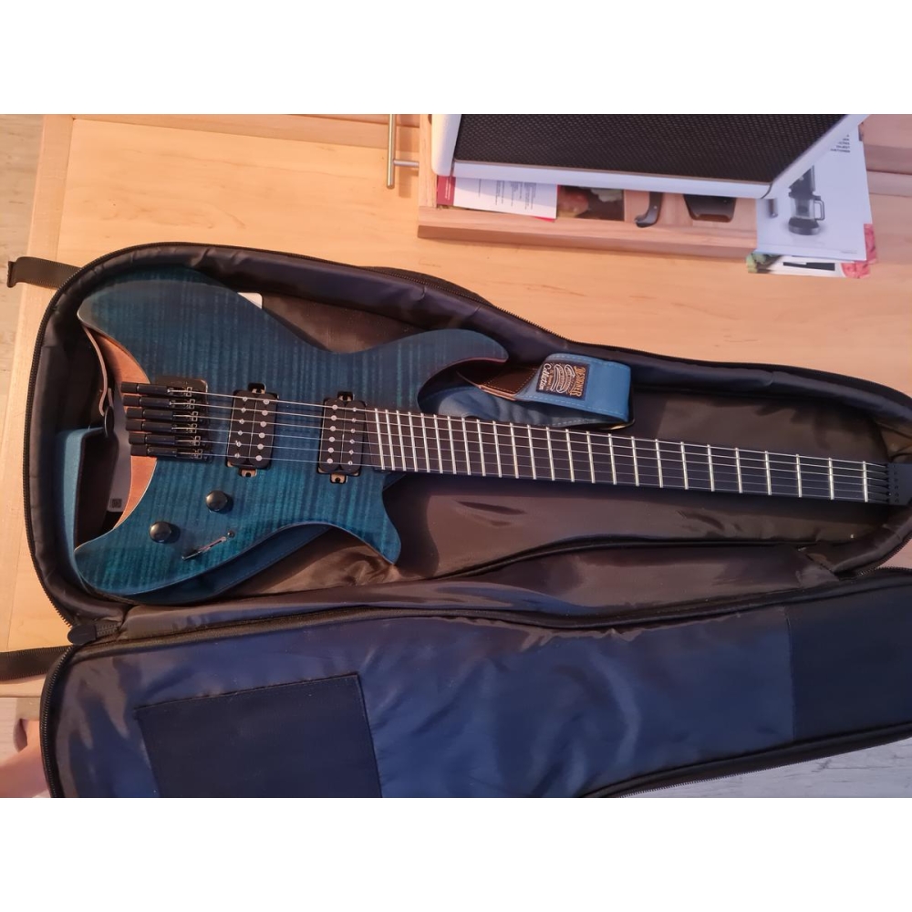 Corona Aphrodite Headless + Spark 2 Amp