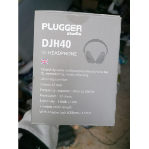 Numark Mixtrack Pro FX + headphones