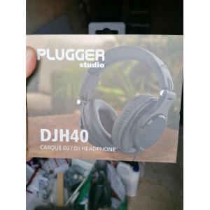 Numark Mixtrack Pro FX + headphones