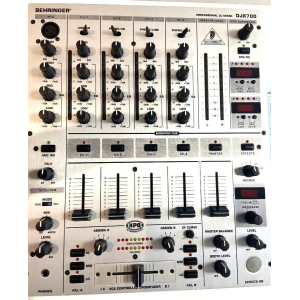 Behringer DJX700