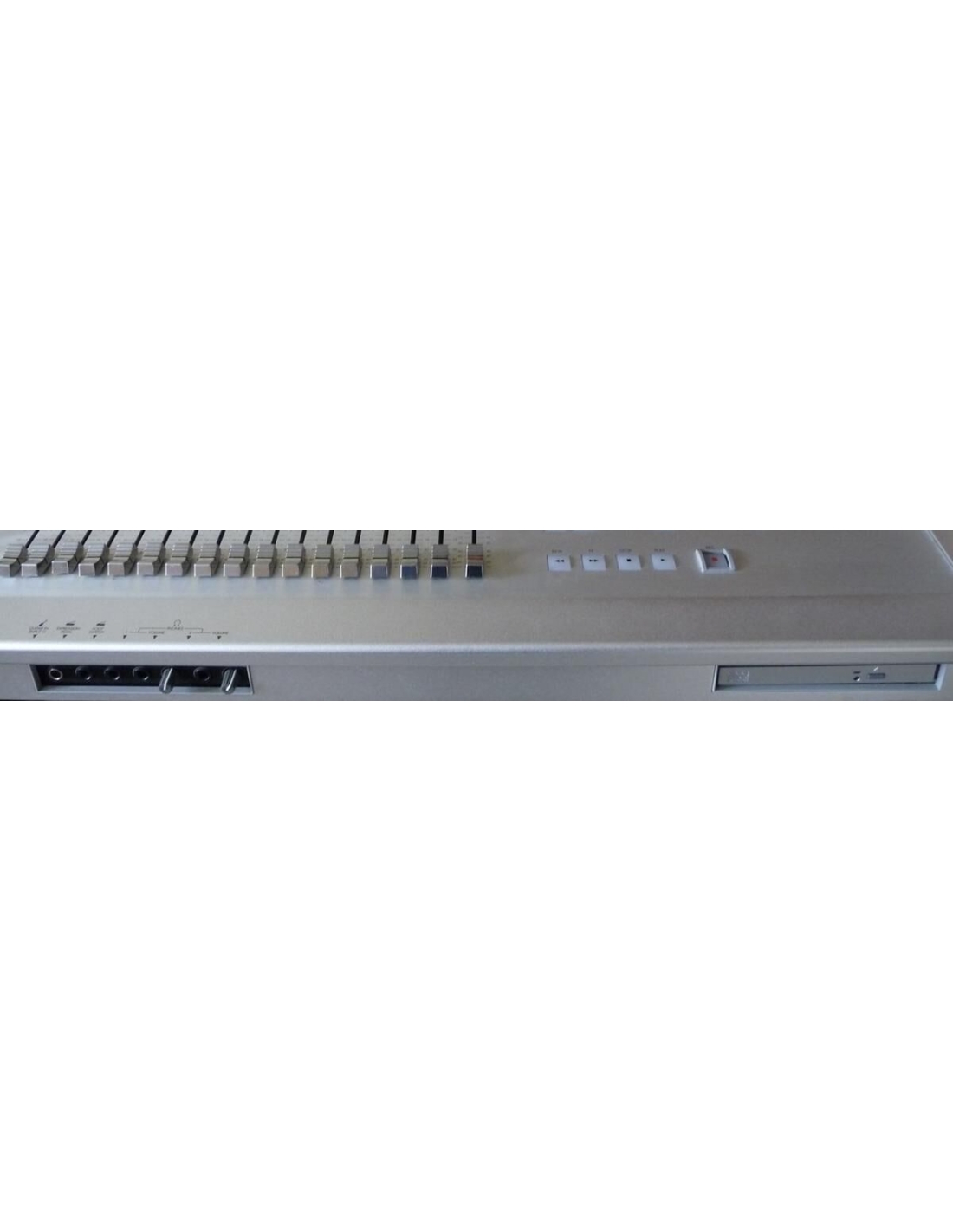 配信機器・PA機器・レコーディング機器 korg d16xd korg-d16xd.jpg
