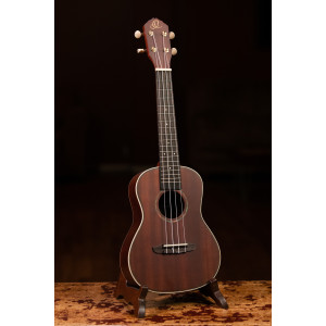 Konzert-Ukulele Ortega, Massives Mahagoni