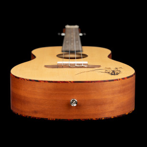Bariton-Ukulele Ortega, Fichte