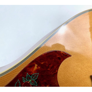 Gibson Dove 2007 Antique Natural