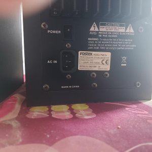 Los Fostex PM0.5n son unos monitores de estudio de alta calidad que ofrecen una reproducción de sonido excepcional. Con una 