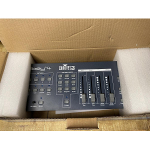 Chauvet Obey 4 es una consola de iluminación compacta y fácil de usar diseñada para controlar hasta 4 luces DMX. Con una 