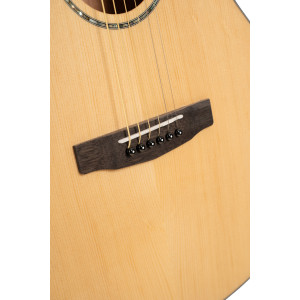 Cort Luce L60ce Gitarre, glänzend natural