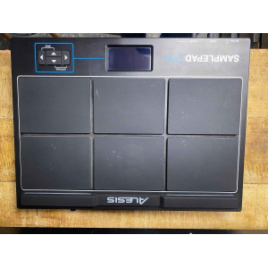 El Alesis Sample Pad Pro es un avanzado controlador de percusión que combina un amplio conjunto de funciones y una interfaz 