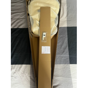 Cort AF550 OP es una guitarra acústica de cuerpo delgado con una calidad y sonido excepcionales. Con una tapa de abeto macizo 