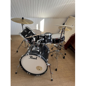 Pearl Roadshow 20" Plus Jet Black Drum Kit in perfect condition