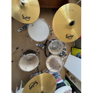 Pearl Roadshow 20" Plus Jet Black Drum Kit in perfect condition