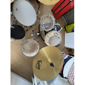 Pearl Roadshow 20" Plus Jet Black Drum Kit in perfect condition