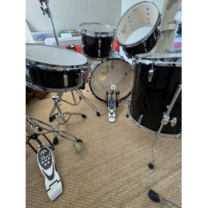 Pearl Roadshow 20" Plus Jet Black Drum Kit in perfect condition