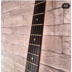 Telecaster American Deluxe by Fender equipped with Shur SSV pickups.