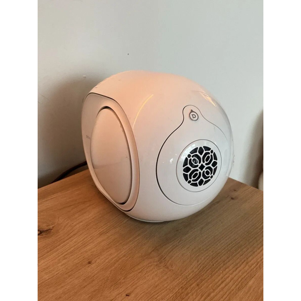 Devialet Phantom II is a state-of-the-art wireless speaker that offers unmatched sound quality and an immersive listening experi