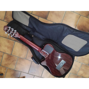 Godin Grand Concert SA lightburst, touche en ébène