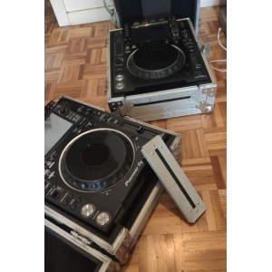 Cdj 2000 NX 2 x2 mas flight case