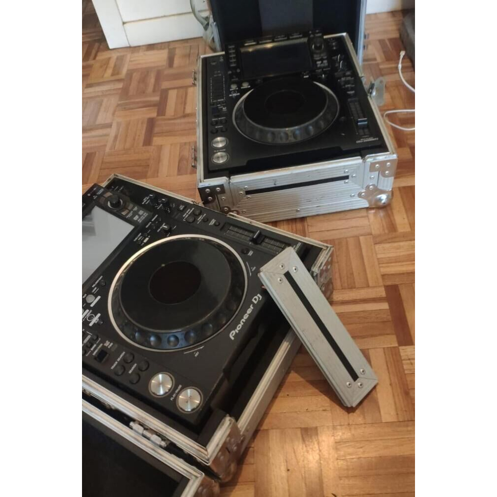 Cdj 2000 NX 2 x2 mas flight case