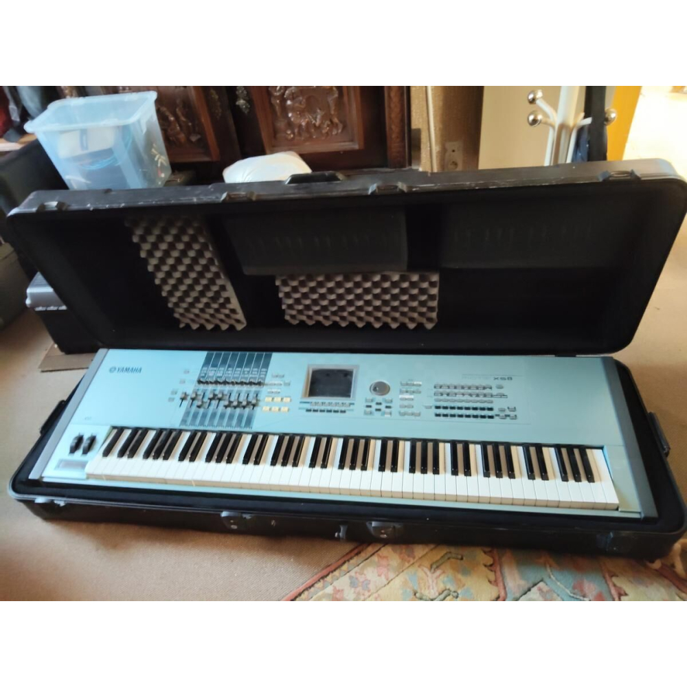 El Yamaha Motif XS8 es un increíble sintetizador de última generación que combina calidad de sonido excepcional con una 