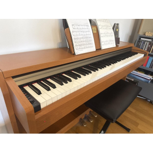 Yamaha Clavinova CLP-220 (couleur Cerisier)