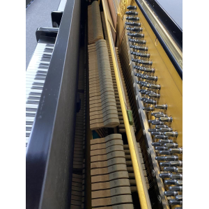 Piano droit YAMAHA U1