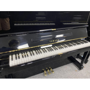 Piano droit YAMAHA U1