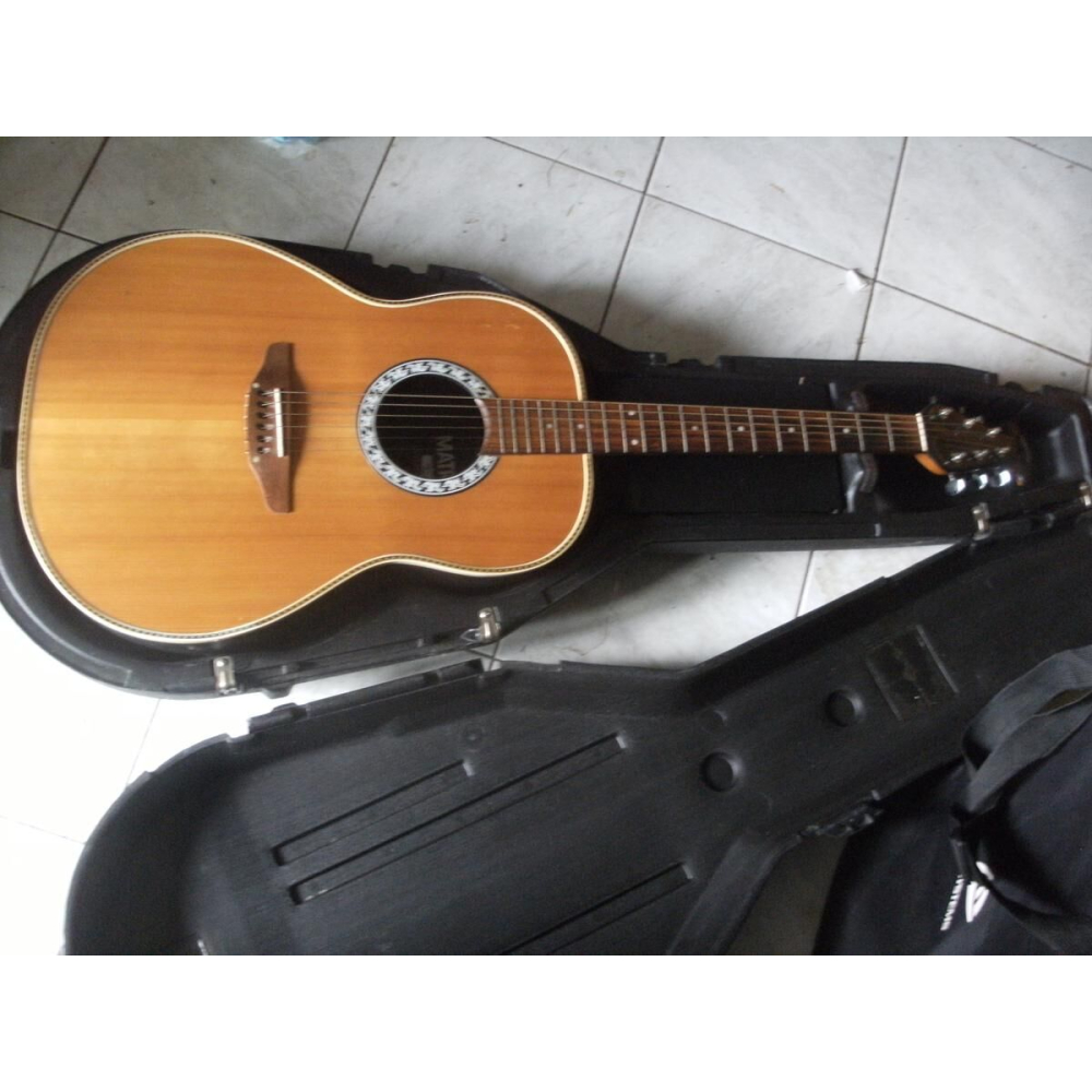 Ovation Matrix 1637 + ABS Case